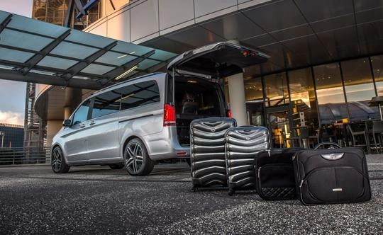 Luxury chauffeur-driven airport transfer service at Delhi IGI Terminal 3